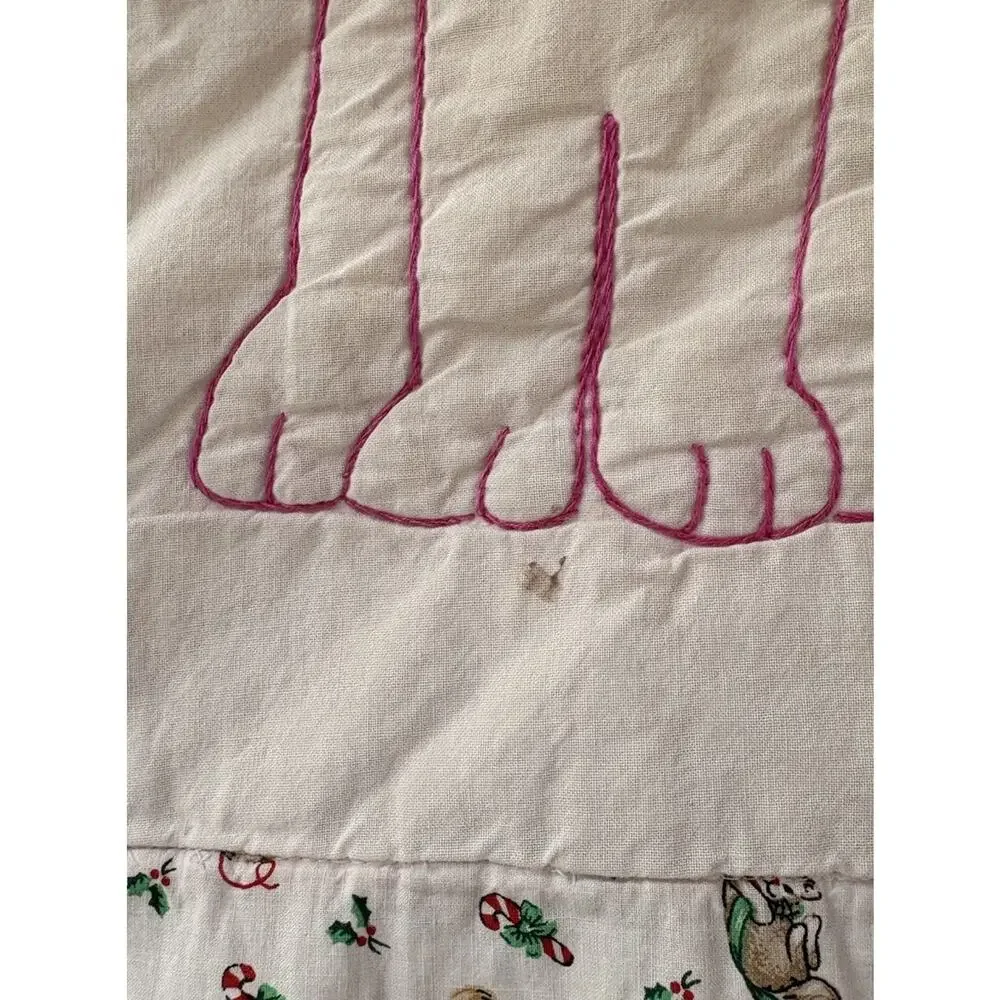 Vintage Handmade Embroidered Cat Quilt Size 64x50 White H2